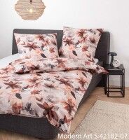 Janine Mako-Satin Bettwäsche modern art S 42182 braun beige – großflächiges florales Dessin mit transparenten Blüten und Blättern in Braun-, Terrakotta- und Grautönen